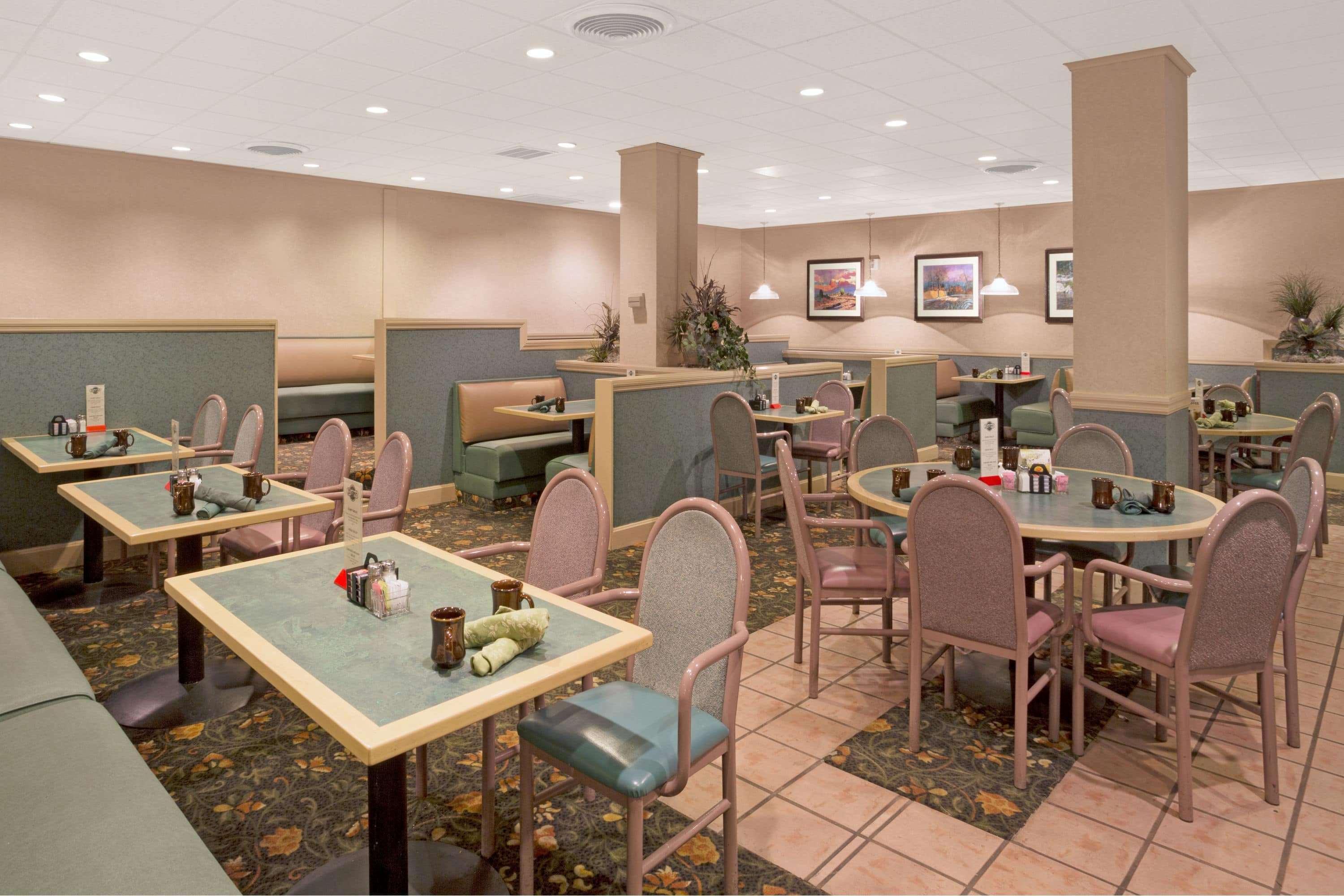Ramada By Wyndham Reno Hotel & Casino Buitenkant foto
